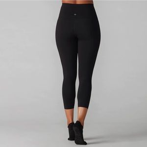 Tavi High Waisted Crop leggings Sz XS